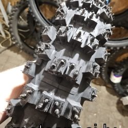 Izpārdots! Ziemas motokrosa riepa ar radzēm 100/90-19 Mitas Winter Friction C16. Cena 290.00 eur
