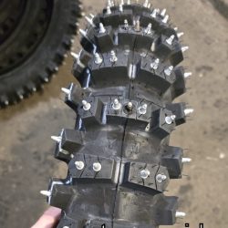 Ziemas motokrosa radžu riepa 110/90-19 Razorback NC360. Cena 170.00 eur